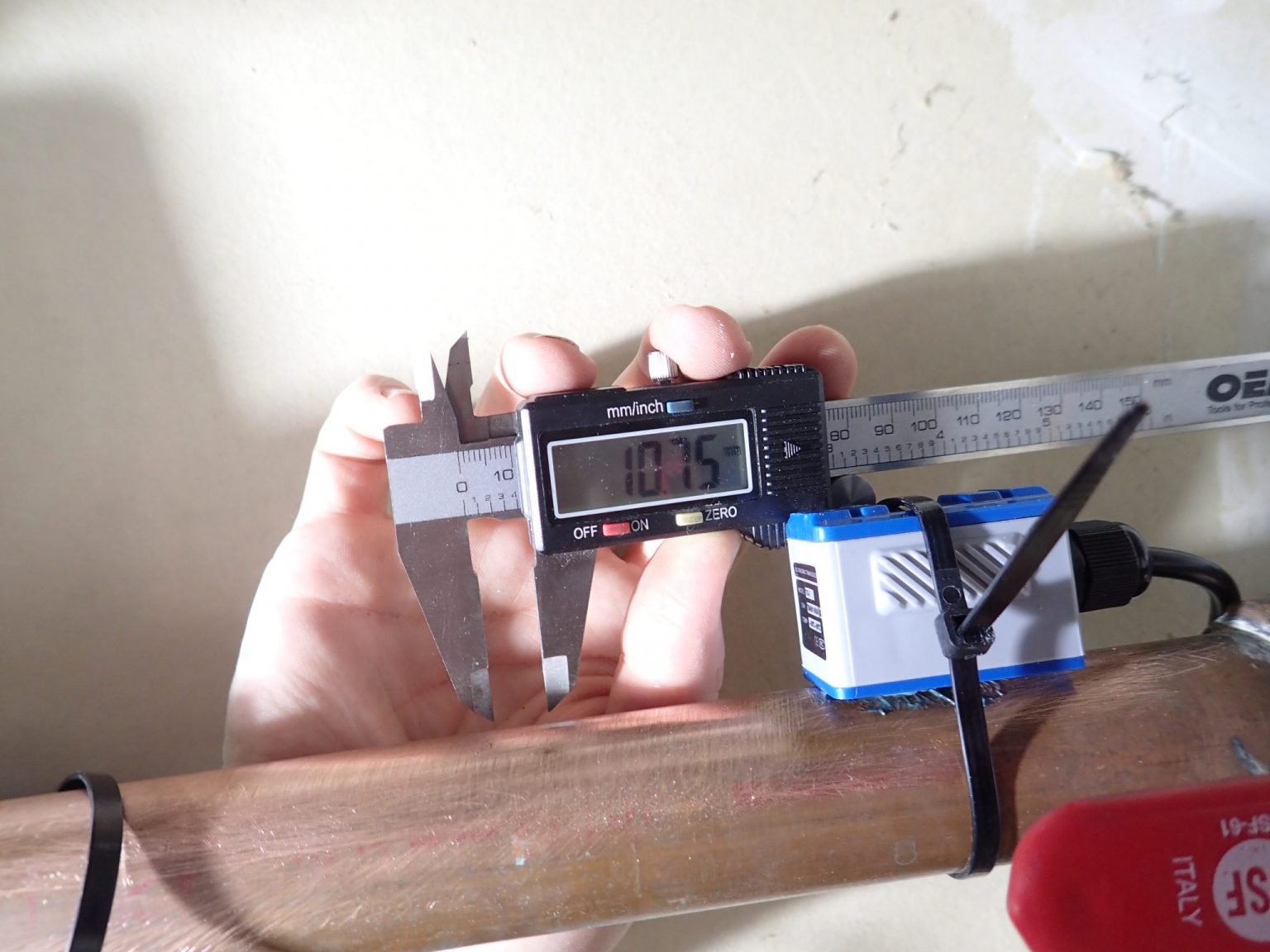Reading a TUF2000M Ultrasonic Flow Meter with an Arduino or ESP8266